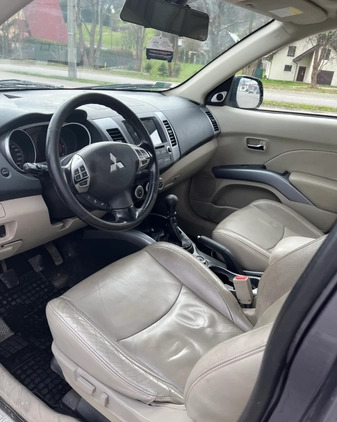 Mitsubishi Outlander cena 28900 przebieg: 227161, rok produkcji 2009 z Dobra małe 137